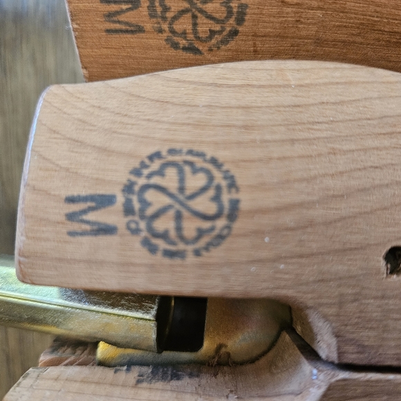 Rochester Sir Alton Cedar Shoe Keepers - Picture 9 of 10